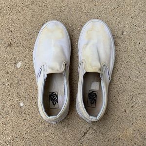 White slip on VANS